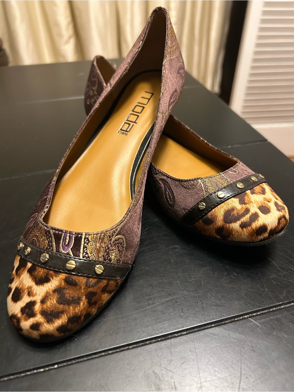 Moda Brown Paisley & Leopard-Print Studded Ballet Flats